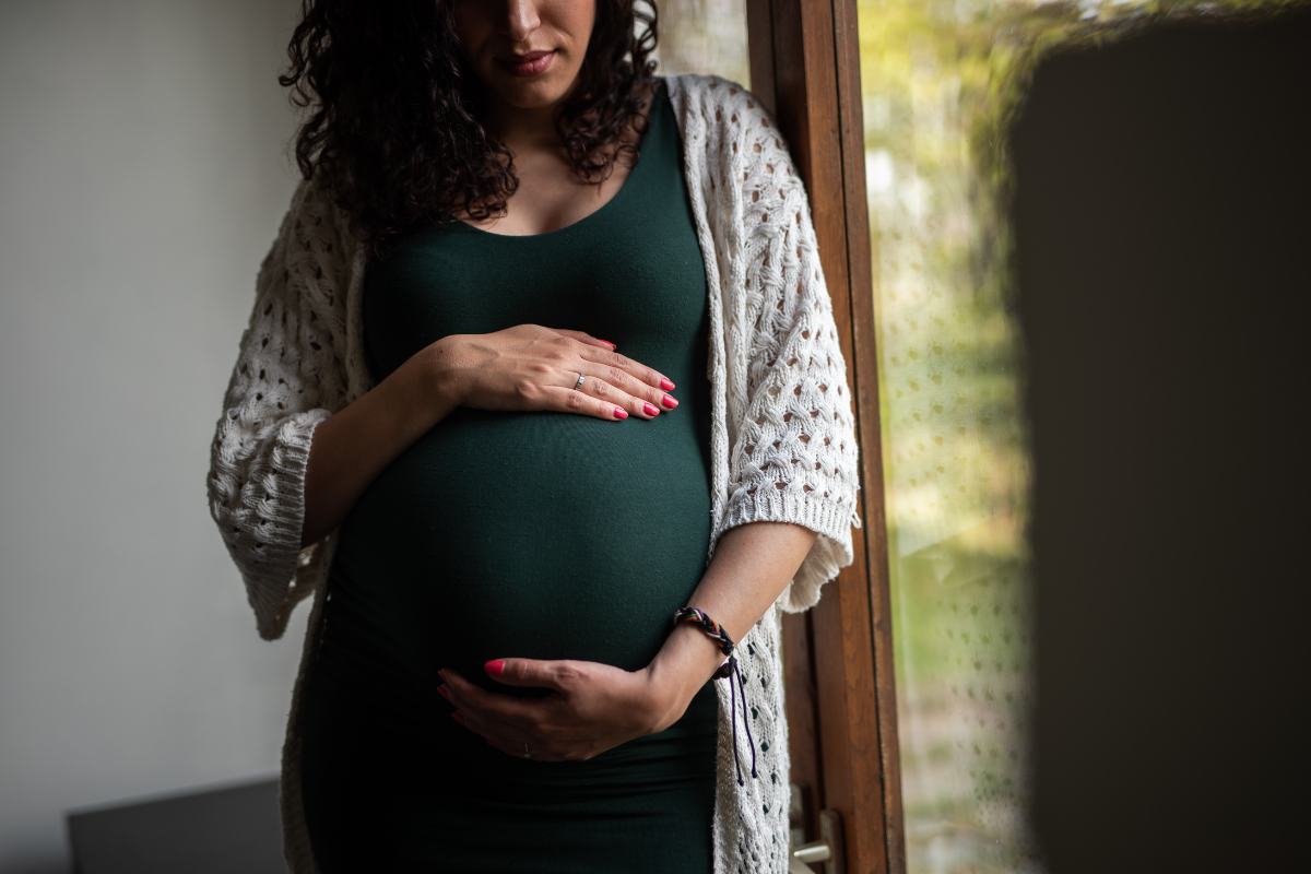 Tips for managing pregnancy symptoms by trimester - UChicago Medicine